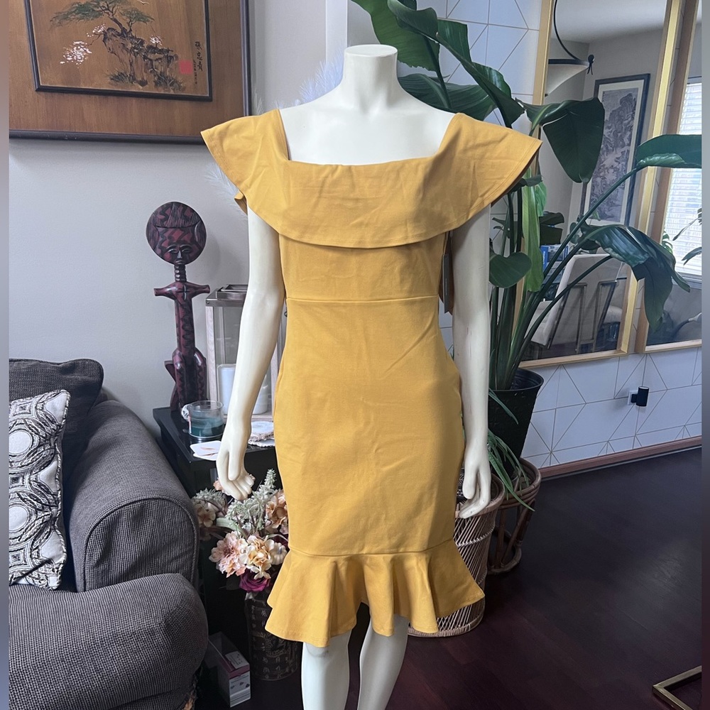 OFF SHOULDER DRESS